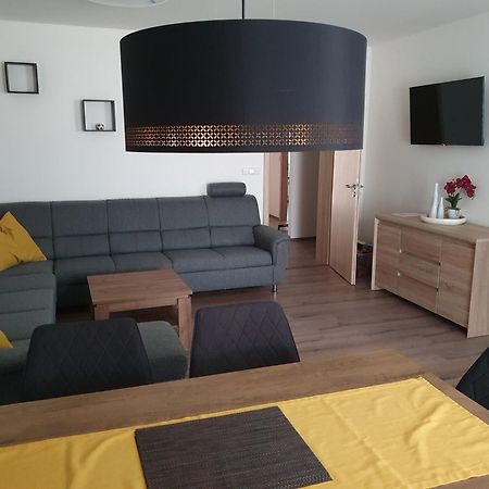 Novy Apartman V Arealu Wellness Hotelu Фримбурк Экстерьер фото
