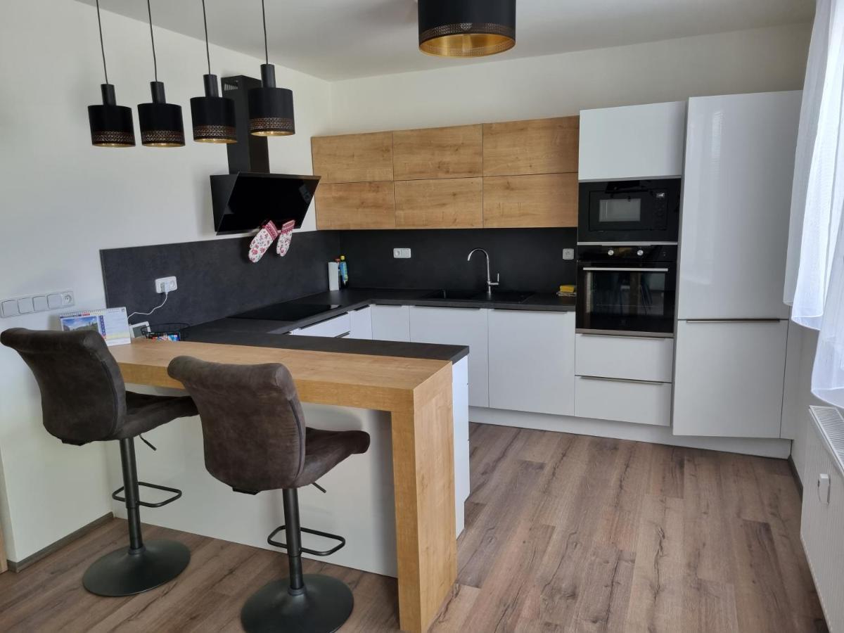 Novy Apartman V Arealu Wellness Hotelu Фримбурк Экстерьер фото