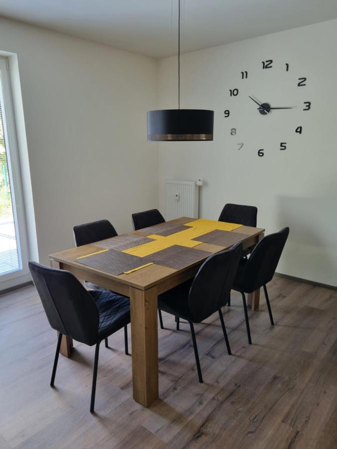 Novy Apartman V Arealu Wellness Hotelu Фримбурк Экстерьер фото